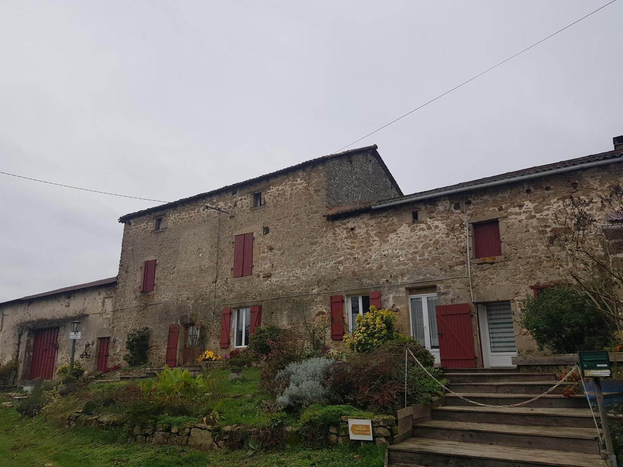 Bed and Breakfast Les Forges De Planechaud Saint-Sornin-Leulac Esterno foto